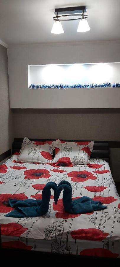 Gagarin Street Почасово, Посуточно. Apartman Krivij Rih Kültér fotó